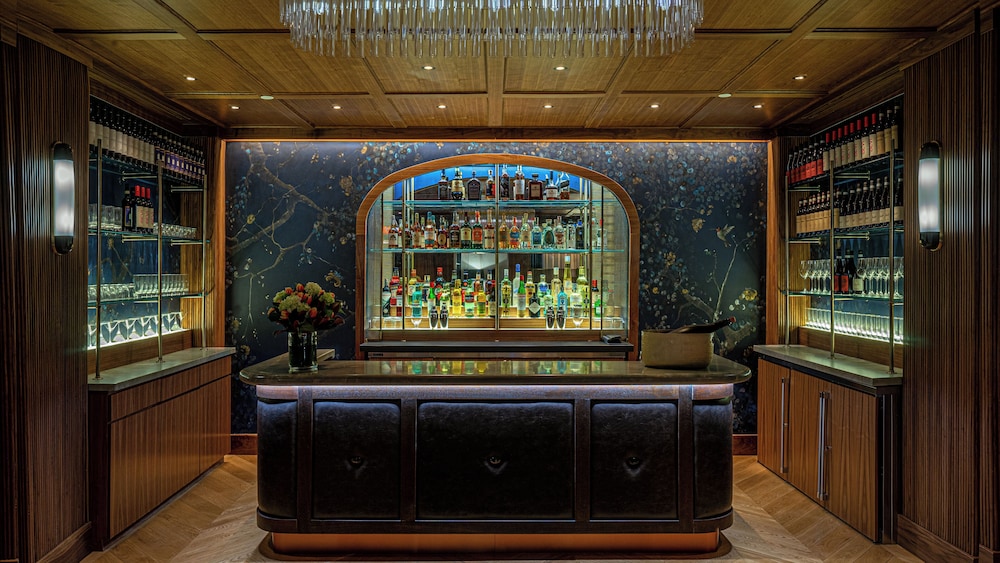 The Wallace — Restaurant & bars in New York City, New York State