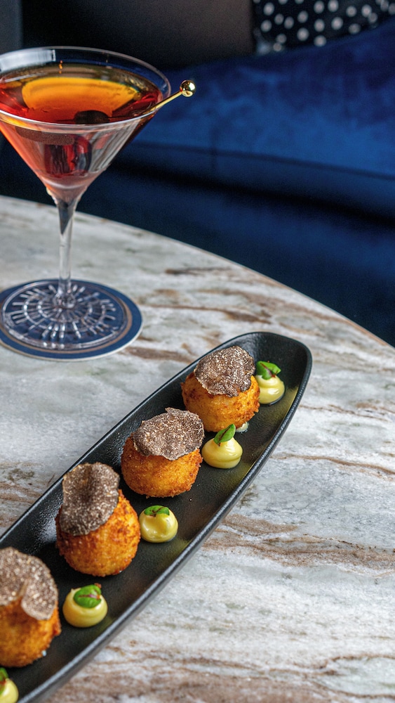 The Wallace — Restaurant & bars in New York City, New York State