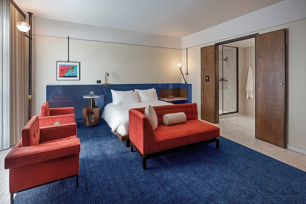 Hotel Haya — Hotel rooms in Tampa, Florida