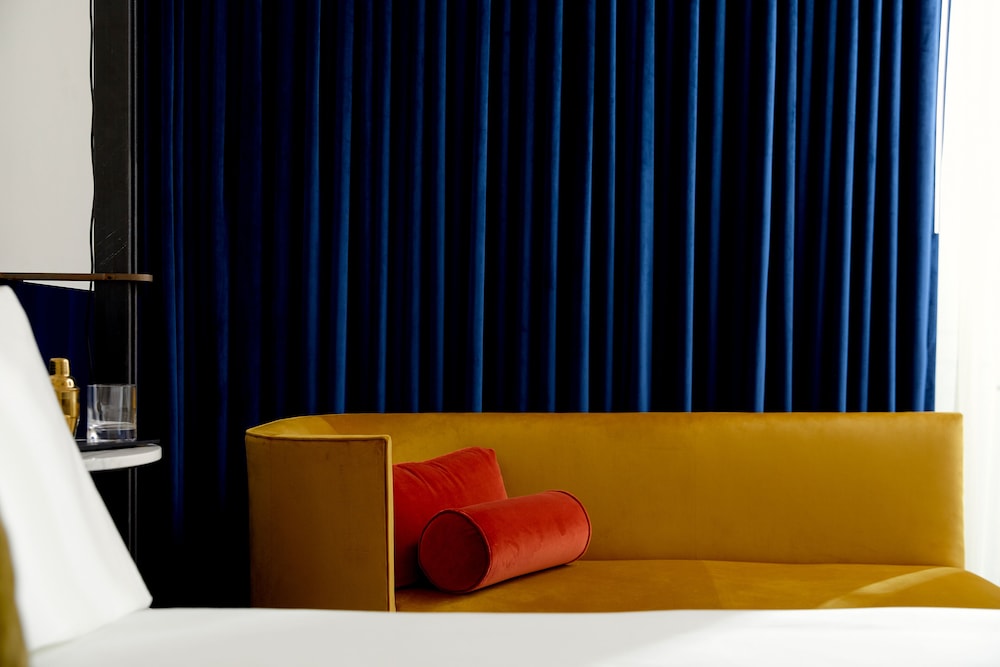 Hotel Haya — Hotel rooms in Tampa, Florida