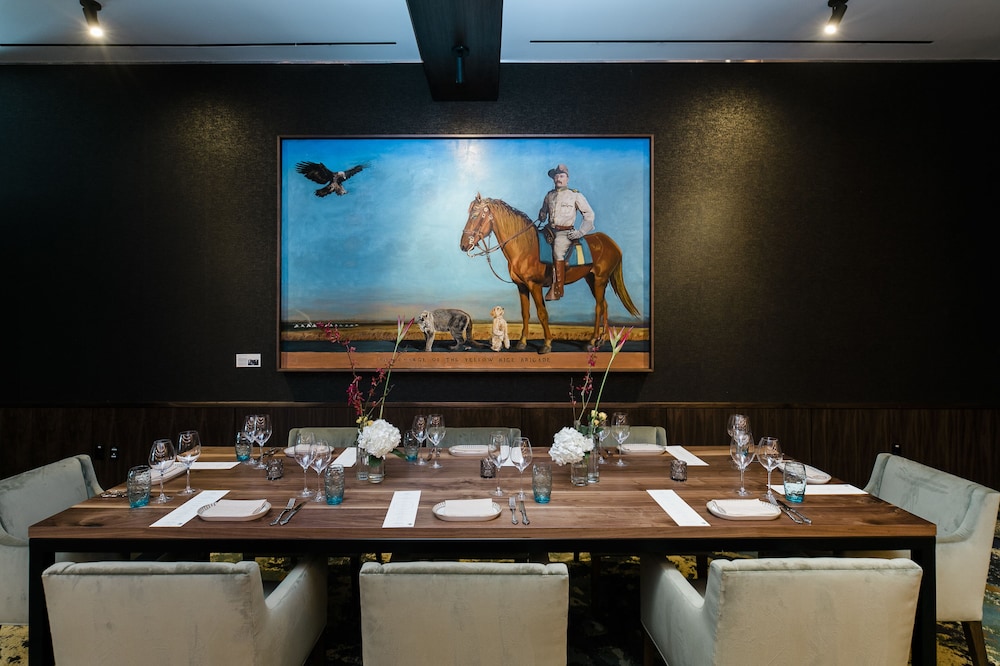 Hotel Haya — Restaurant & bars in Tampa, Florida