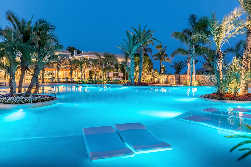 Barceló La Nucia Palms – Adults Recommended — Swimming pool in La Nucia, Valencian Community