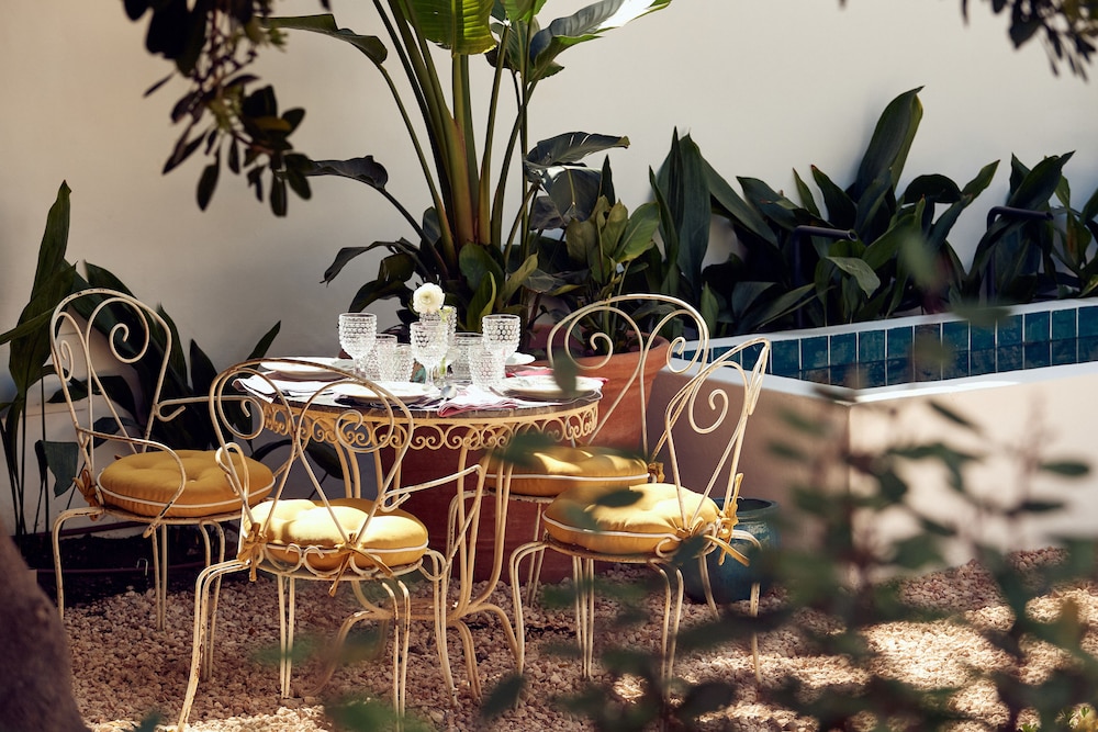 Cristine Bedfor Mahón Boutique Hotel — Restaurant & bars in Mahon, Balearic Islands