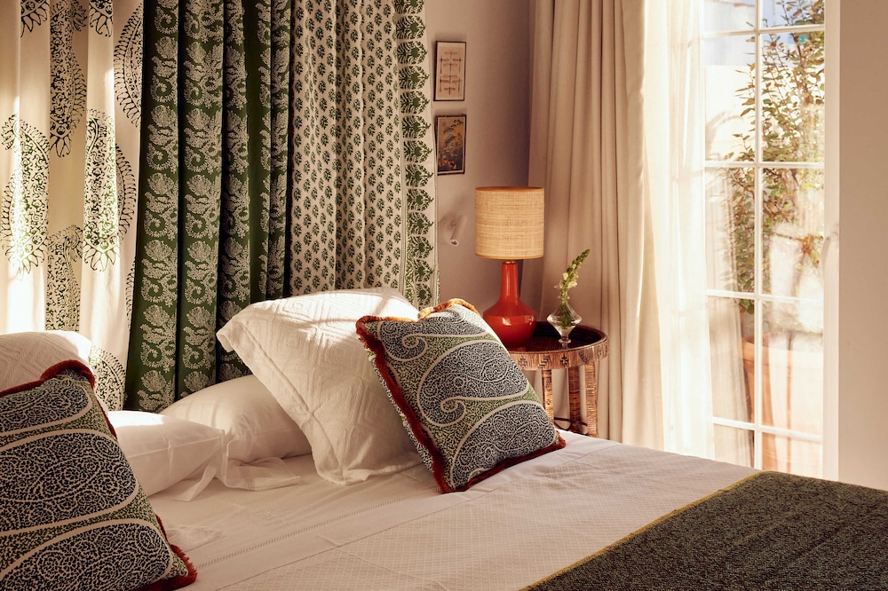 Cristine Bedfor Mahón Boutique Hotel — Hotel rooms in Mahon, Balearic Islands