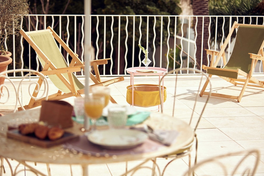 Cristine Bedfor Mahón Boutique Hotel — Restaurant & bars in Mahon, Balearic Islands