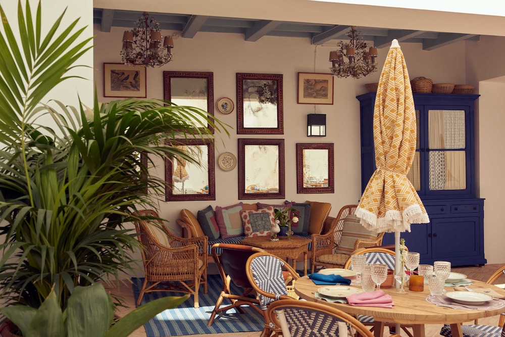 Cristine Bedfor Mahón Boutique Hotel — Restaurant & bars in Mahon, Balearic Islands