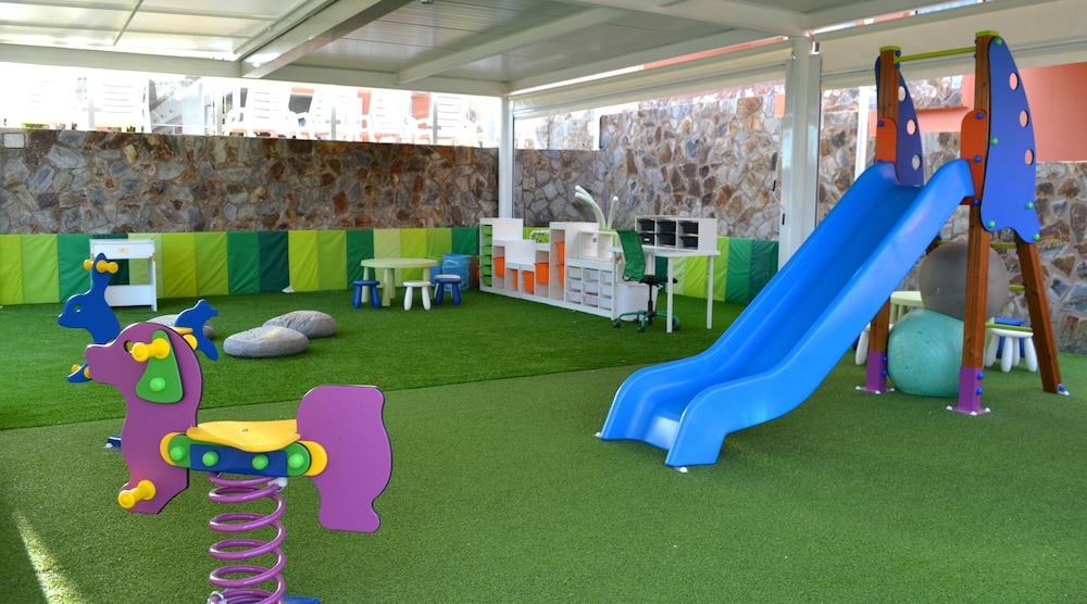 Marina Elite Hotel — Attractions for children in Puerto Rico, Canary Islands