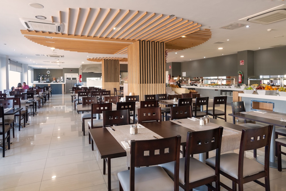 Marina Elite Hotel — Restaurant & bars in Puerto Rico, Canary Islands