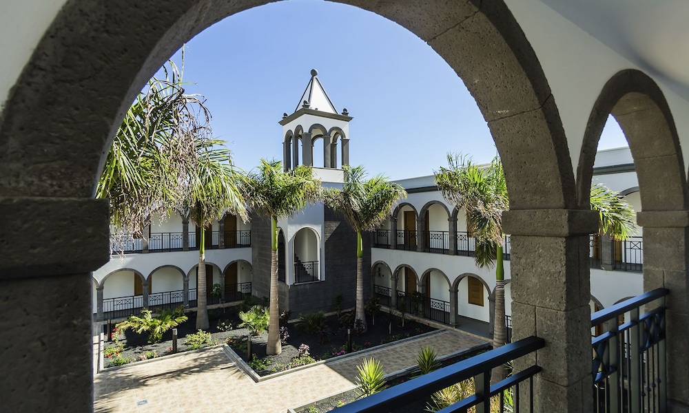 Royal Palm Resort & Spa - Adults Only — Hotel building in Esquinzo, Canary Islands