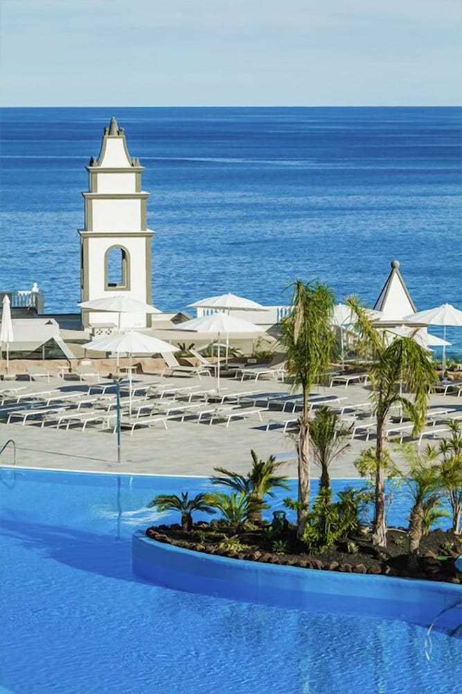 Royal Palm Resort & Spa - Adults Only — Swimming pool in Esquinzo, Canary Islands