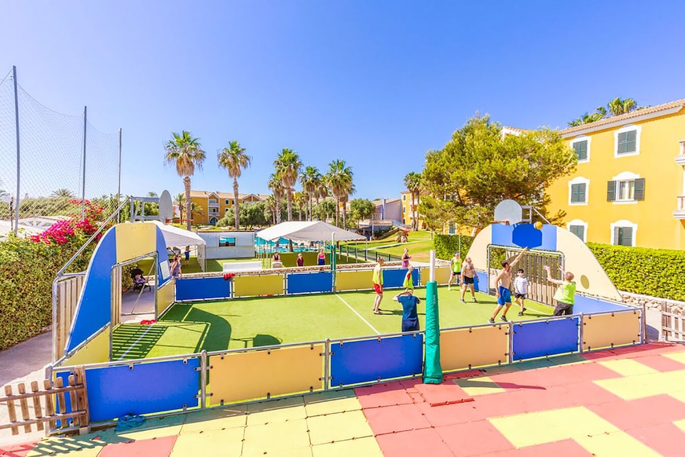 Vibra Blanc Palace Aparthotel — Sports & recreation in Santandria, Balearic Islands