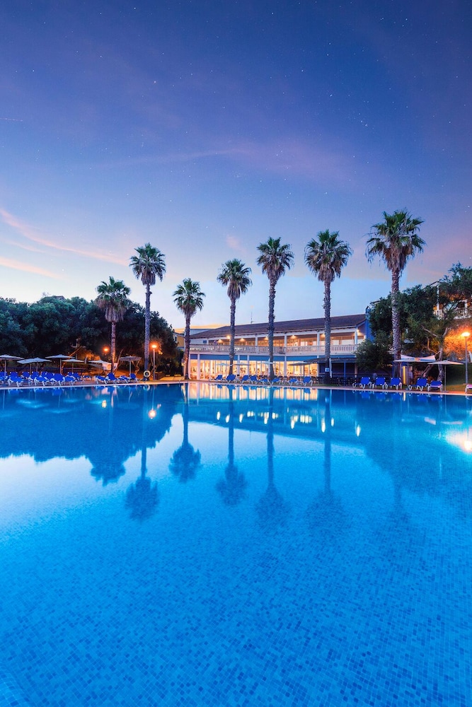 Vibra Blanc Palace Aparthotel — Swimming pool in Santandria, Balearic Islands
