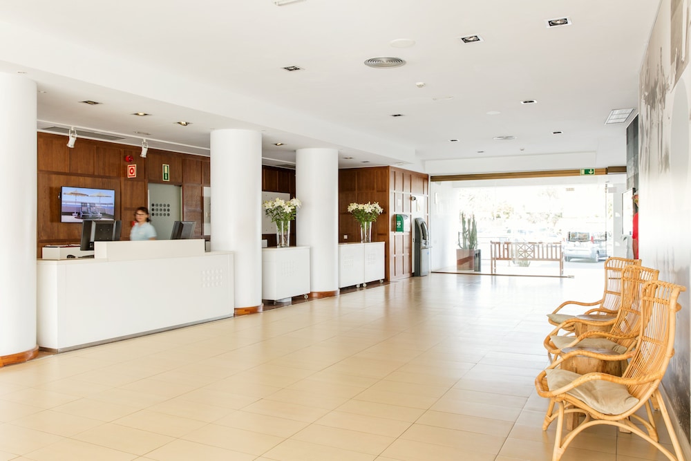 Sunprime Atlantic View Suite & Spa — Hotel building in Playa del Ingles, Canary Islands