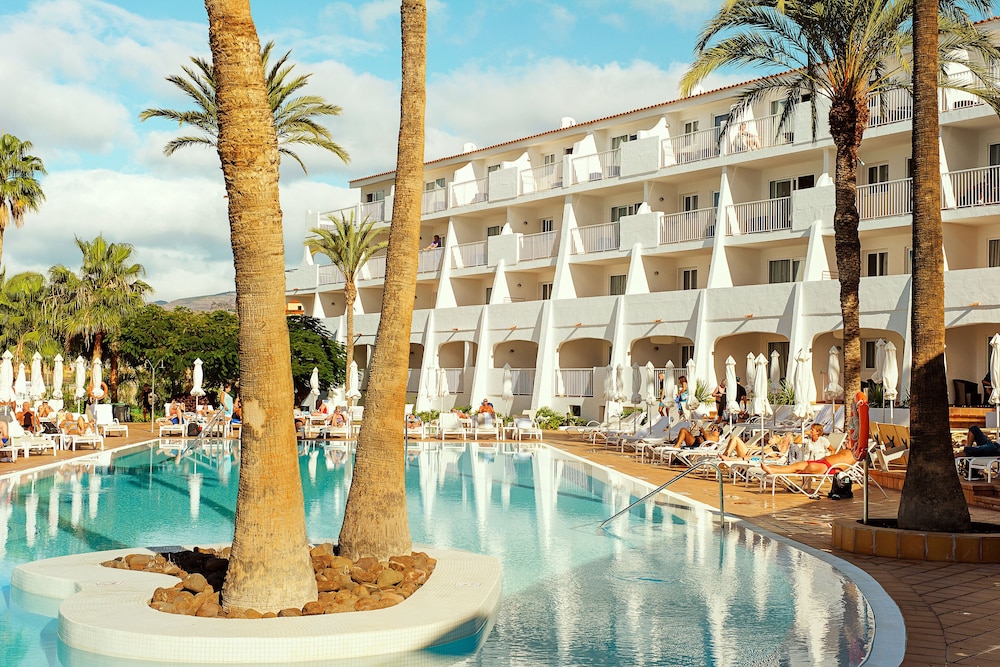 Sunprime Atlantic View Suite & Spa — Main photo in Playa del Ingles, Canary Islands