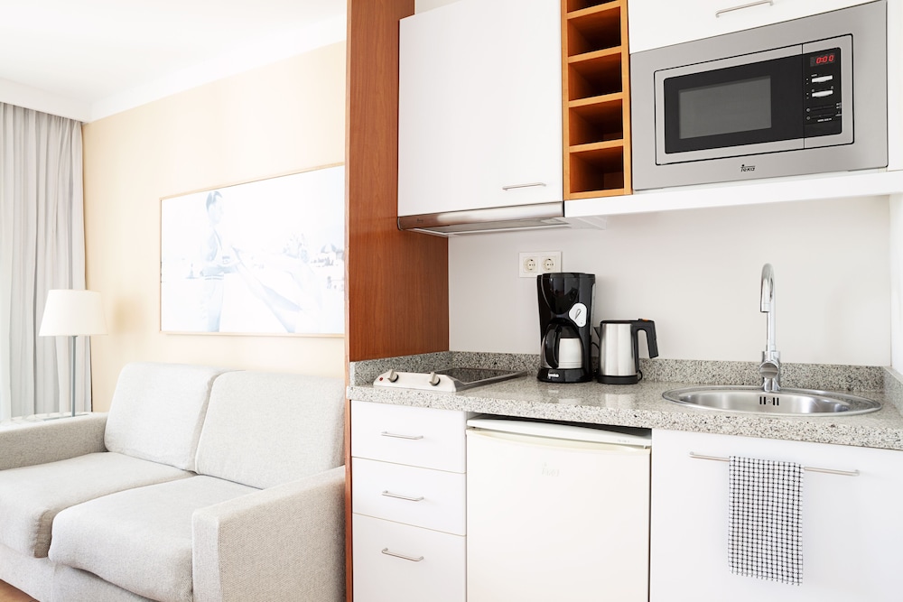 Sunprime Atlantic View Suite & Spa — Hotel rooms in Playa del Ingles, Canary Islands
