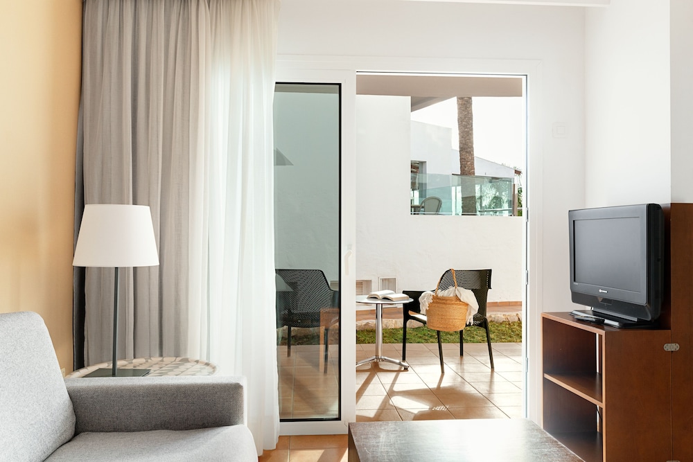 Sunprime Atlantic View Suite & Spa — Hotel rooms in Playa del Ingles, Canary Islands