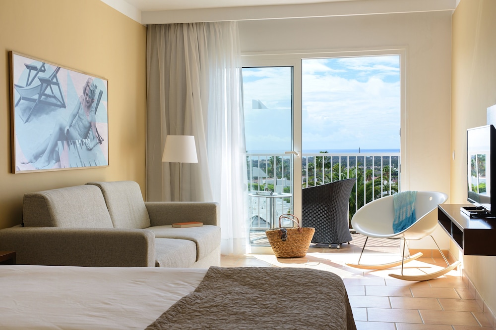 Sunprime Atlantic View Suite & Spa — Hotel rooms in Playa del Ingles, Canary Islands
