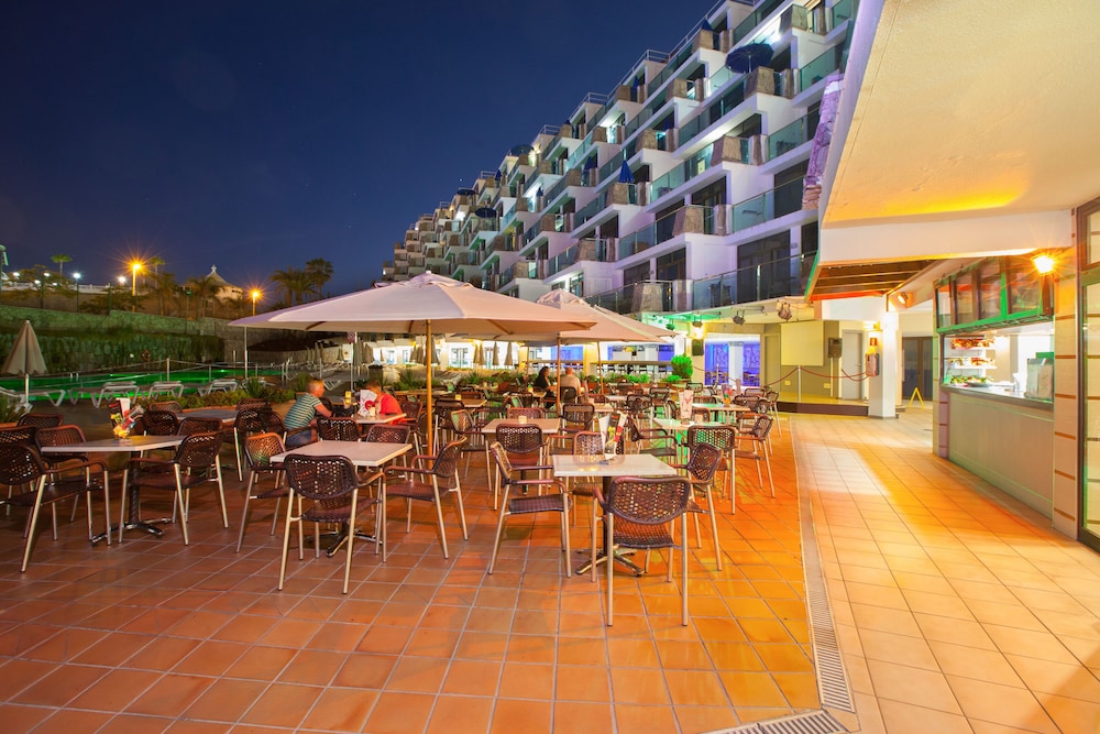 Grupotel Revoli — Restaurant & bars in Puerto Rico, Canary Islands