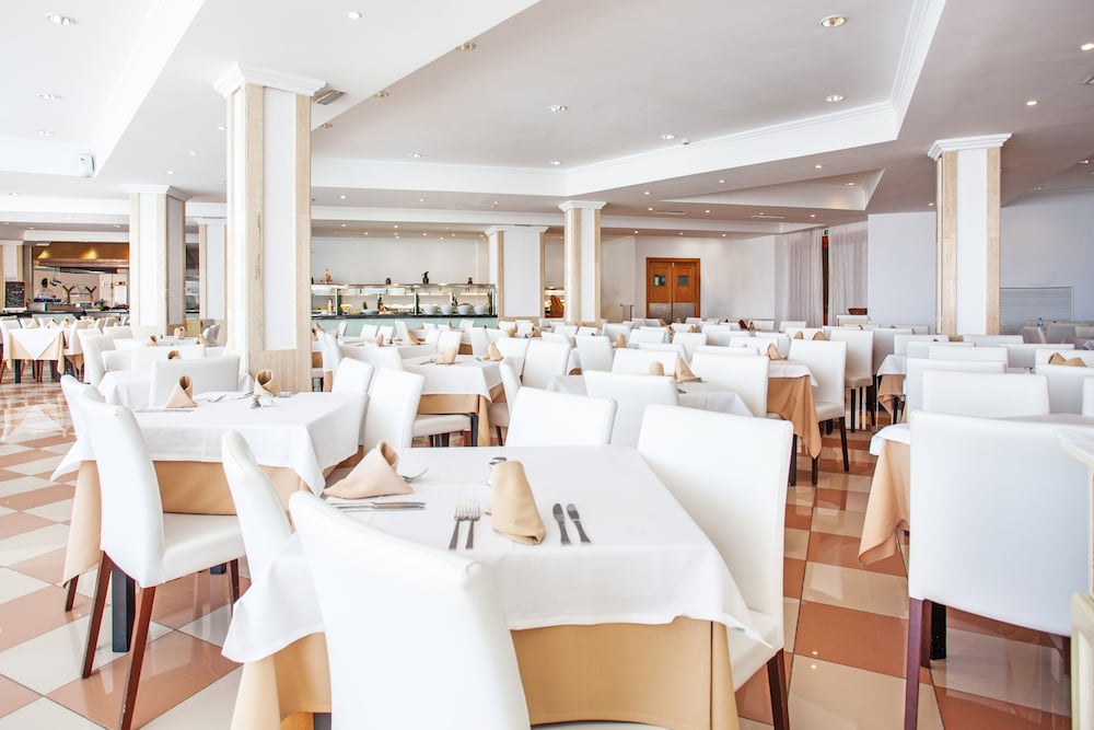 Grupotel Imperio Playa — Restaurant & bars in Cala San Vicente, Balearic Islands