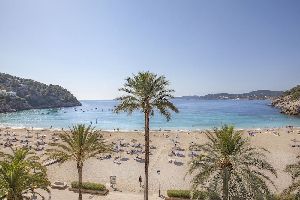 Grupotel Imperio Playa — Beach in Cala San Vicente, Balearic Islands