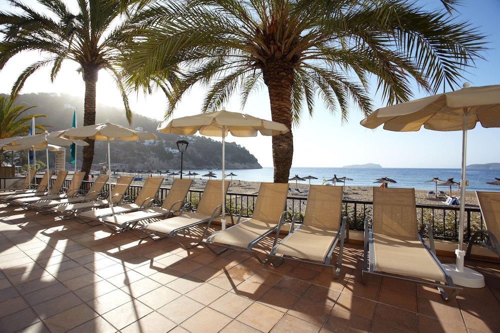 Grupotel Imperio Playa — Beach in Cala San Vicente, Balearic Islands