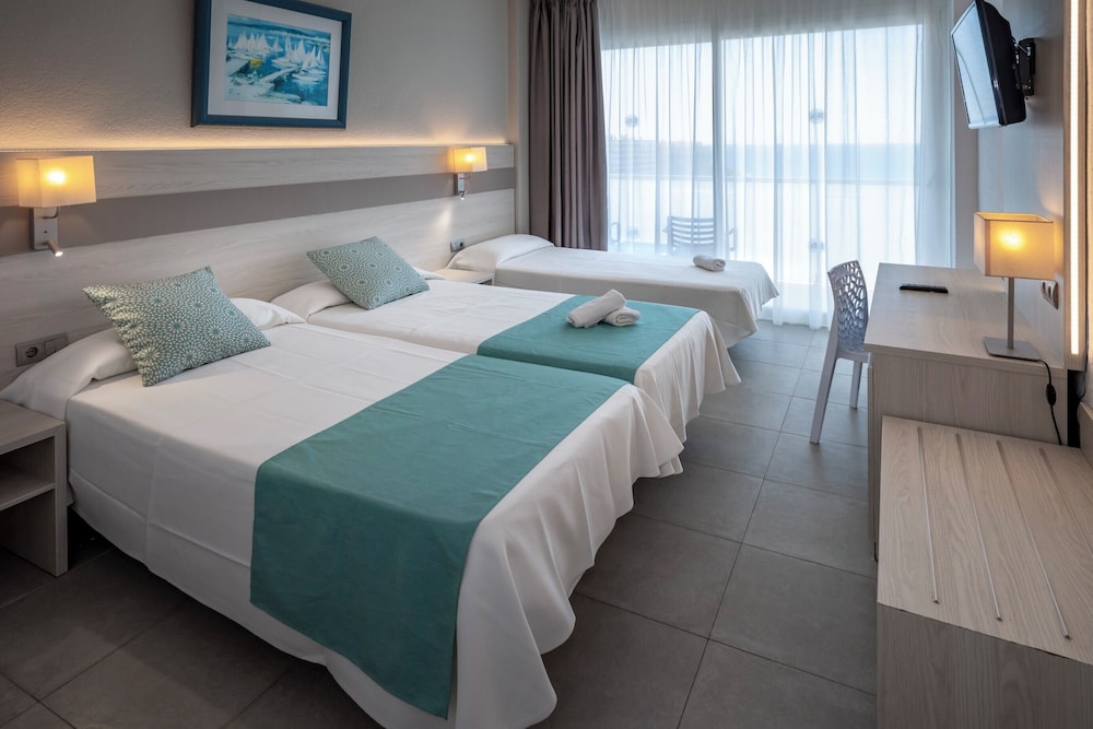 4R Salou Park Resort I — Hotel rooms in Salou, Catalonia