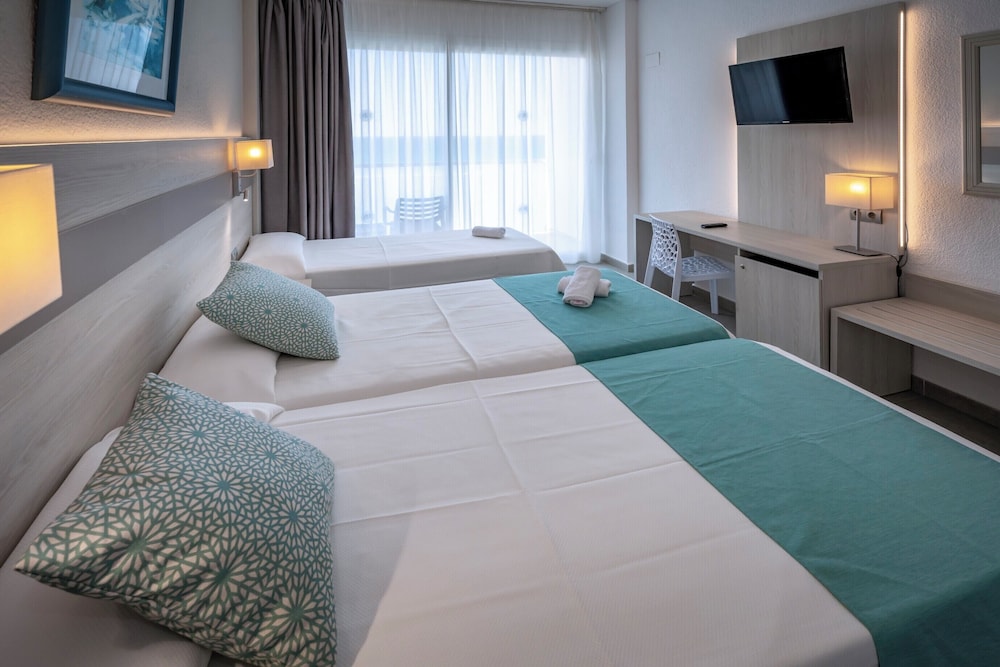 4R Salou Park Resort I — Hotel rooms in Salou, Catalonia