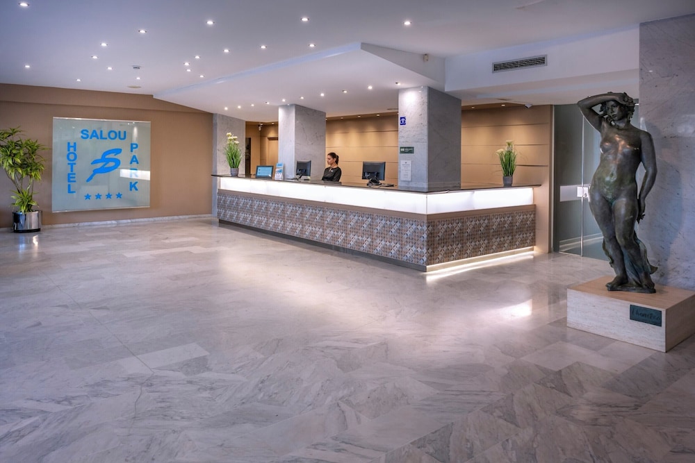 4R Salou Park Resort I — Hotel building in Salou, Catalonia