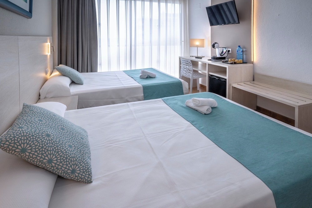 4R Salou Park Resort I — Hotel rooms in Salou, Catalonia