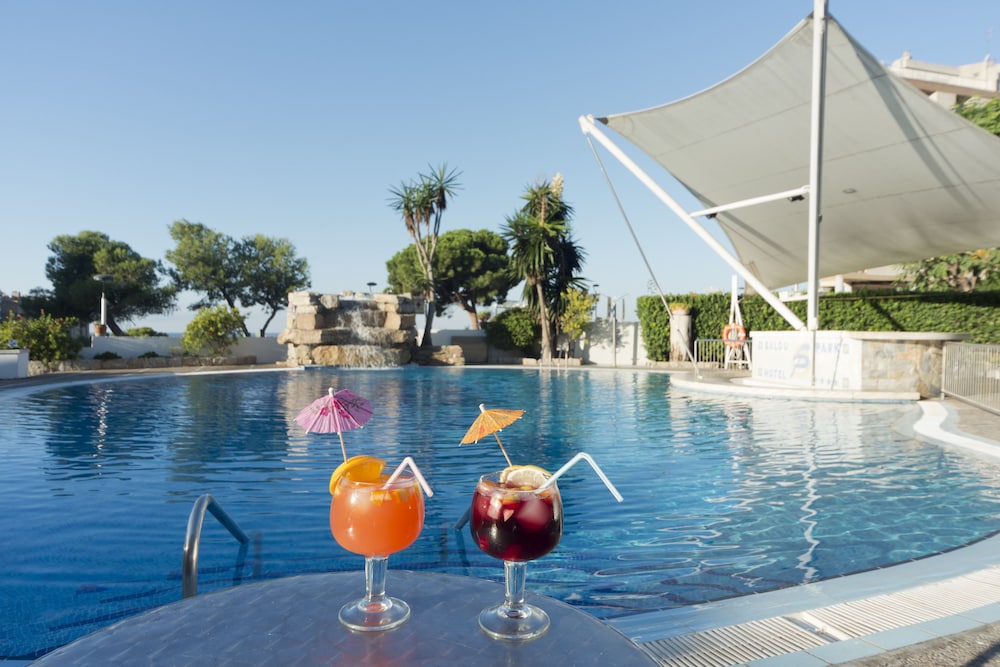 4R Salou Park Resort I — Swimming pool in Salou, Catalonia