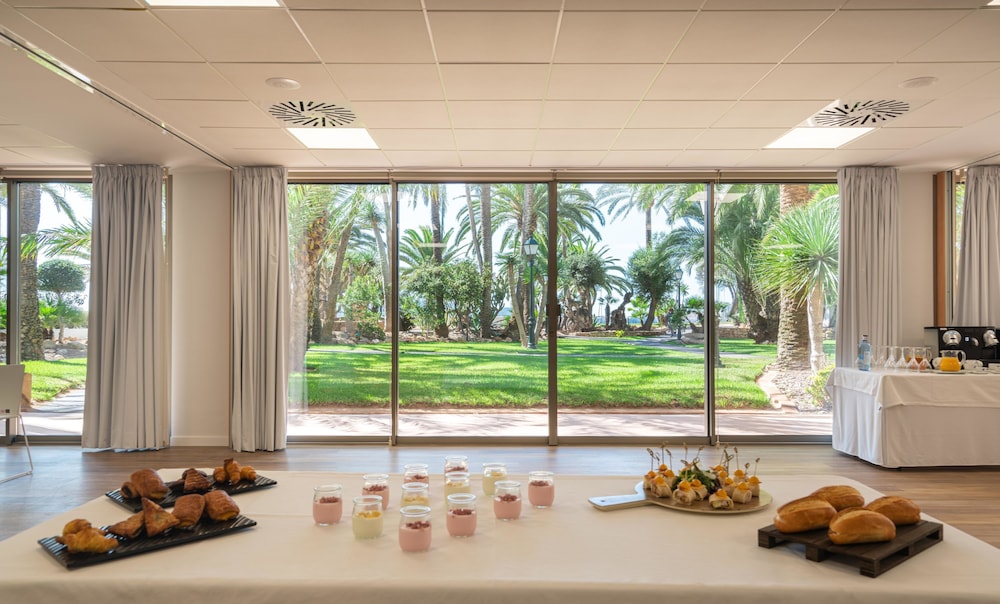 Hotel THB Los Molinos - Adults Only — Restaurant & bars in Ibiza Town, Balearic Islands
