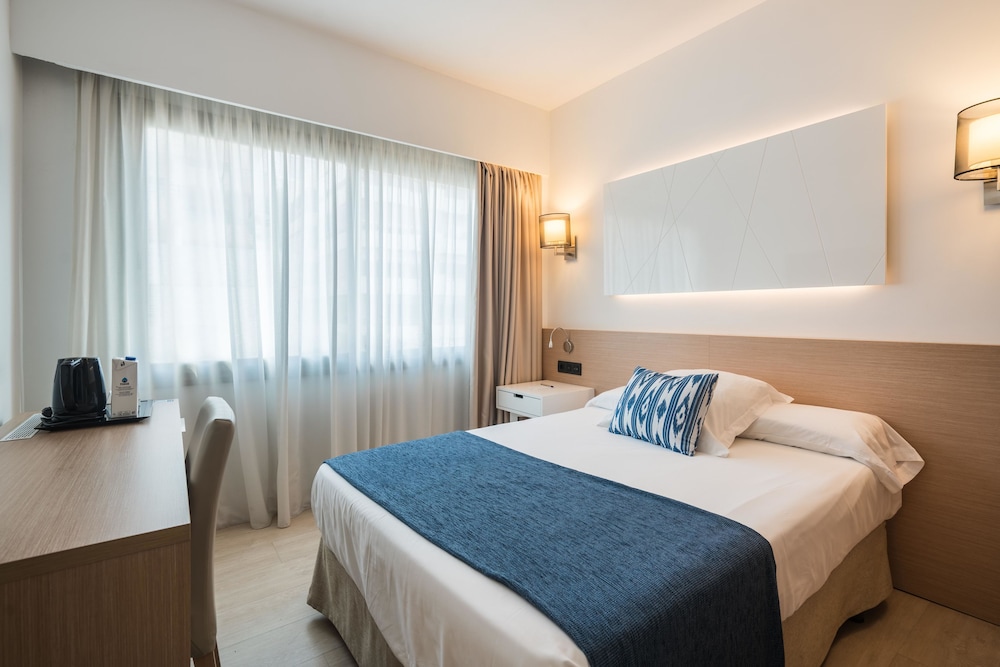 Hotel THB Los Molinos - Adults Only — Hotel rooms in Ibiza Town, Balearic Islands