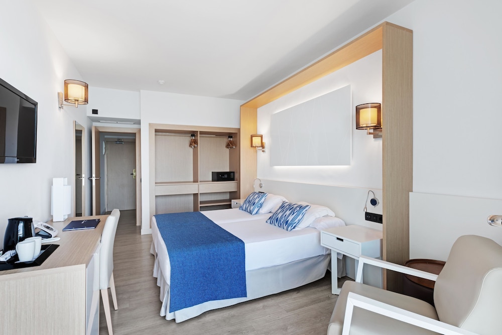 Hotel THB Los Molinos - Adults Only — Hotel rooms in Ibiza Town, Balearic Islands