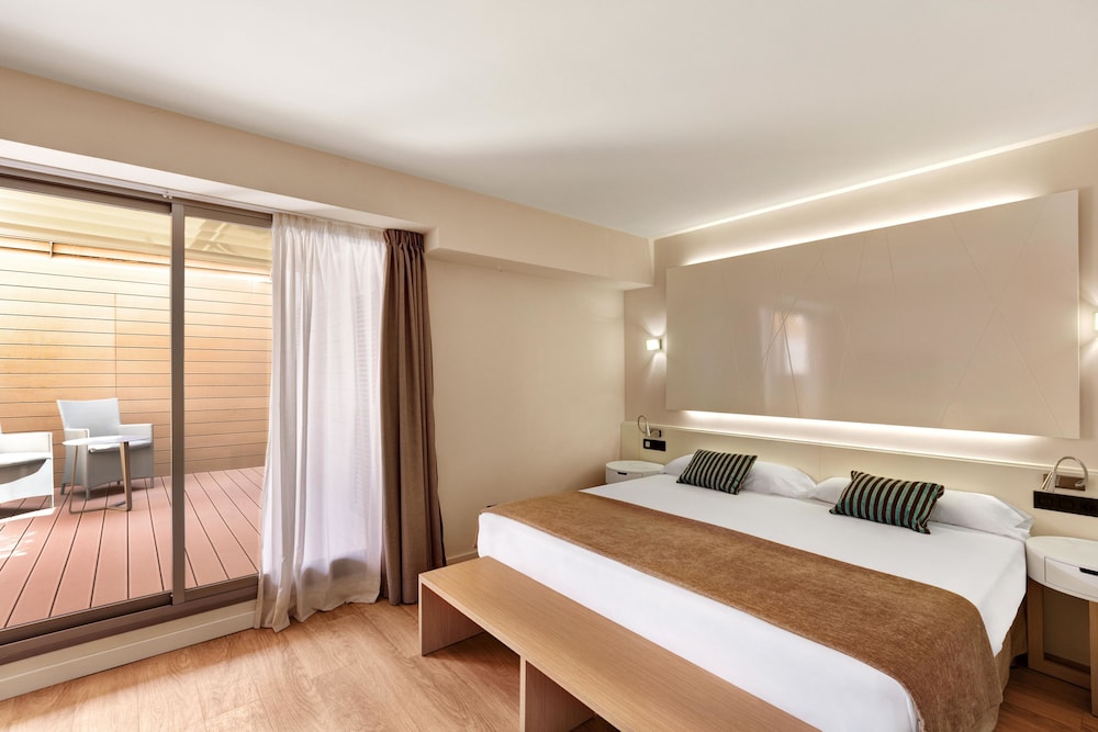 Hotel THB Los Molinos - Adults Only — Hotel rooms in Ibiza Town, Balearic Islands