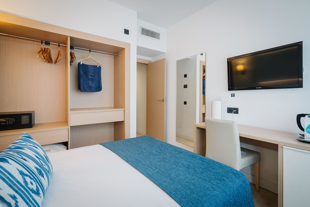 Hotel THB Los Molinos - Adults Only — Hotel rooms in Ibiza Town, Balearic Islands
