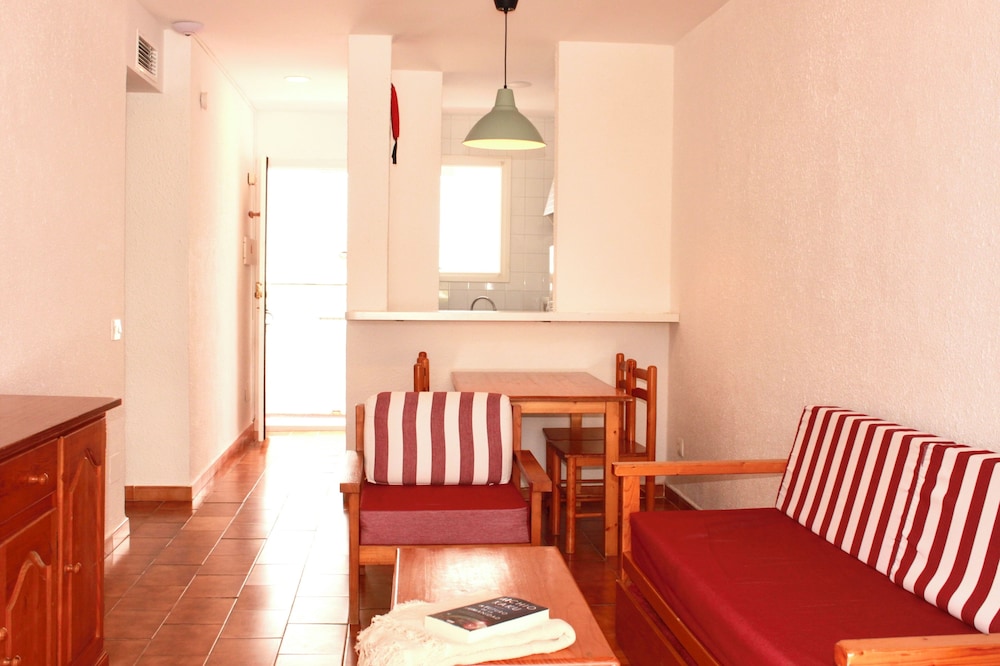 Aparthotel Playa Parc — Hotel rooms in Son Parc, Balearic Islands
