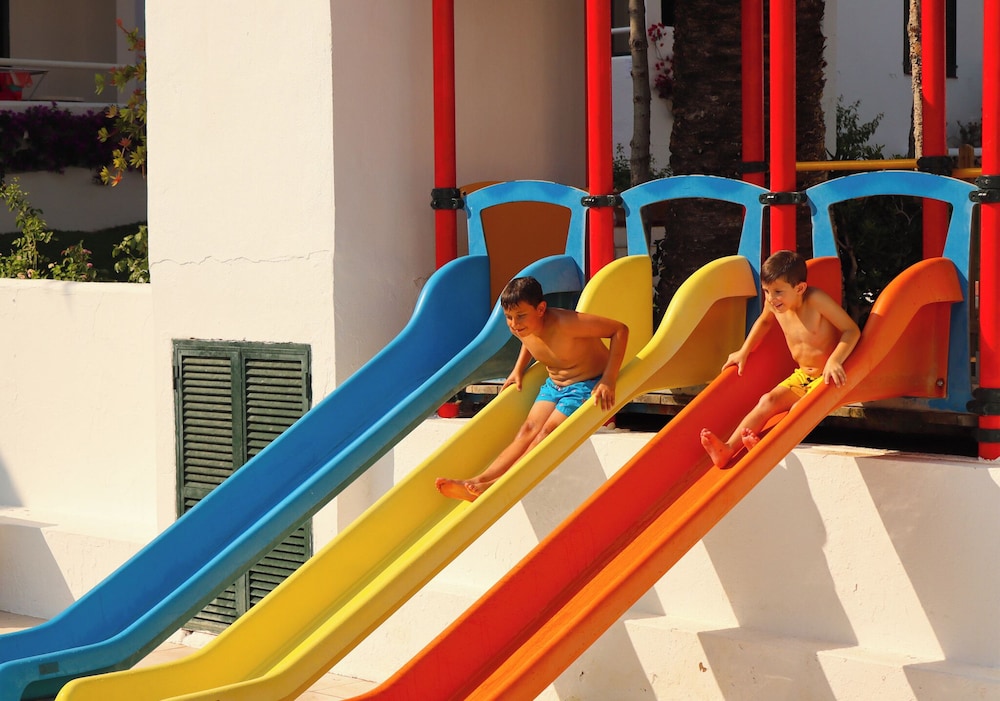 Aparthotel Playa Parc — Attractions for children in Son Parc, Balearic Islands