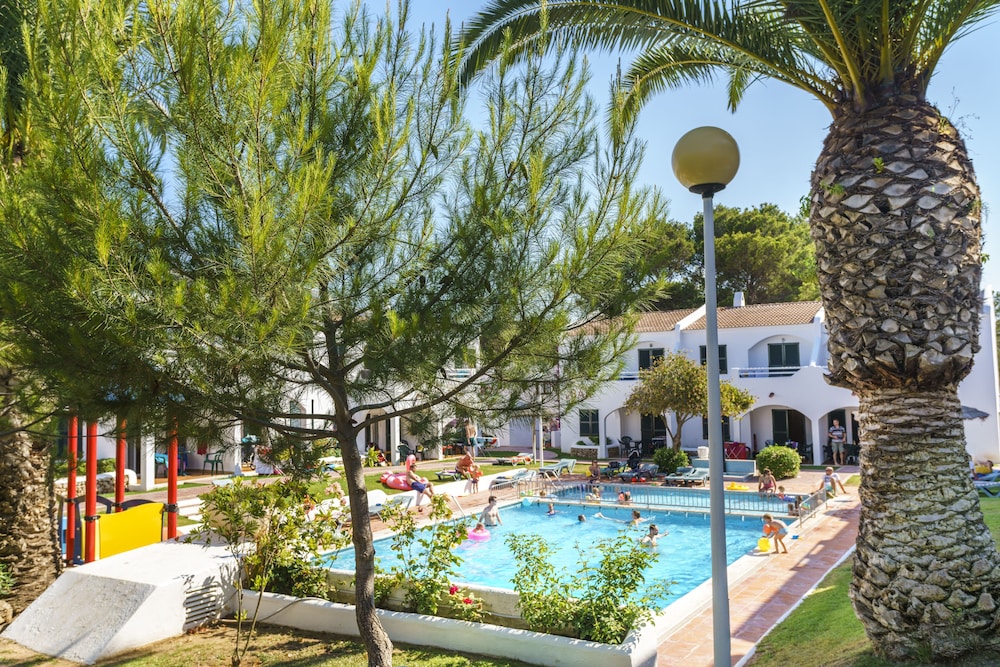 Aparthotel Playa Parc — Swimming pool in Son Parc, Balearic Islands