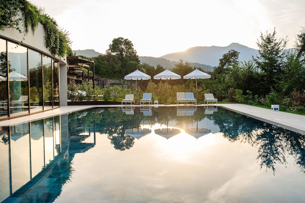 A-ROSA Gardasee — Swimming pool in Salo, Lombardy