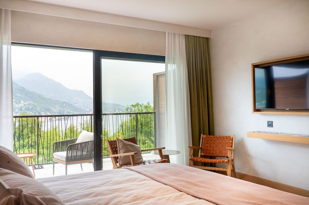 A-ROSA Gardasee — Hotel rooms in Salo, Lombardy