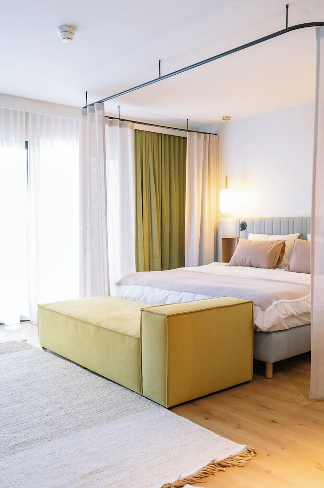 A-ROSA Gardasee — Hotel rooms in Salo, Lombardy