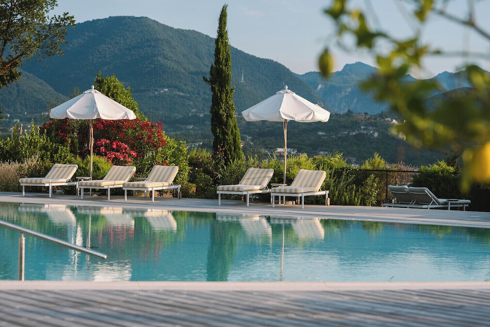 A-ROSA Gardasee — Swimming pool in Salo, Lombardy