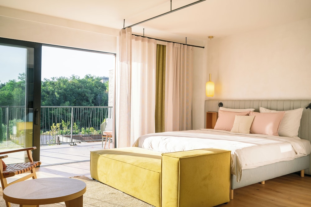 A-ROSA Gardasee — Hotel rooms in Salo, Lombardy