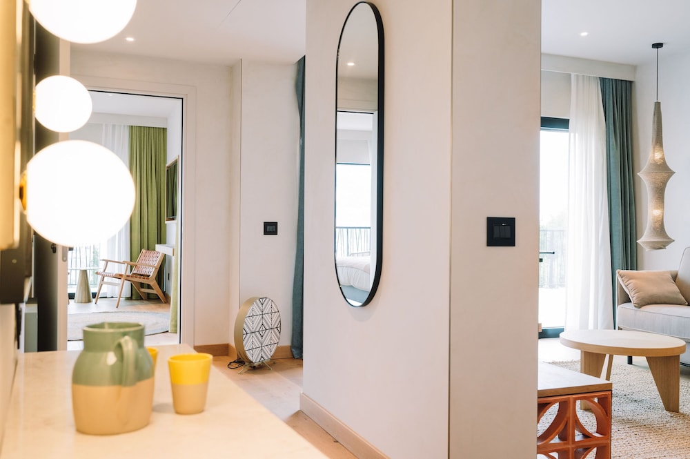 A-ROSA Gardasee — Hotel rooms in Salo, Lombardy