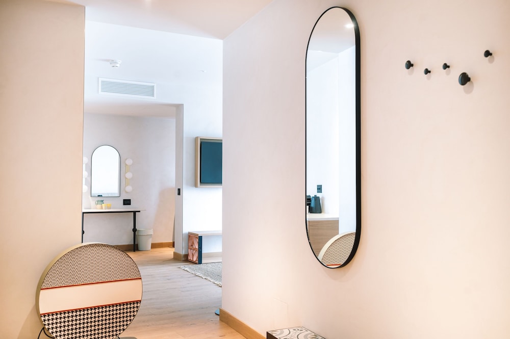 A-ROSA Gardasee — Hotel rooms in Salo, Lombardy