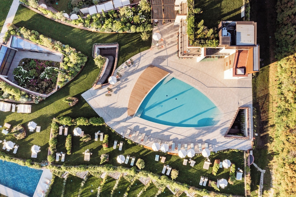 A-ROSA Gardasee — Swimming pool in Salo, Lombardy