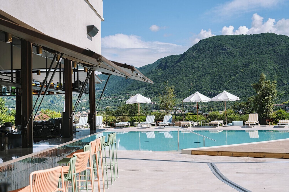 A-ROSA Gardasee — Swimming pool in Salo, Lombardy