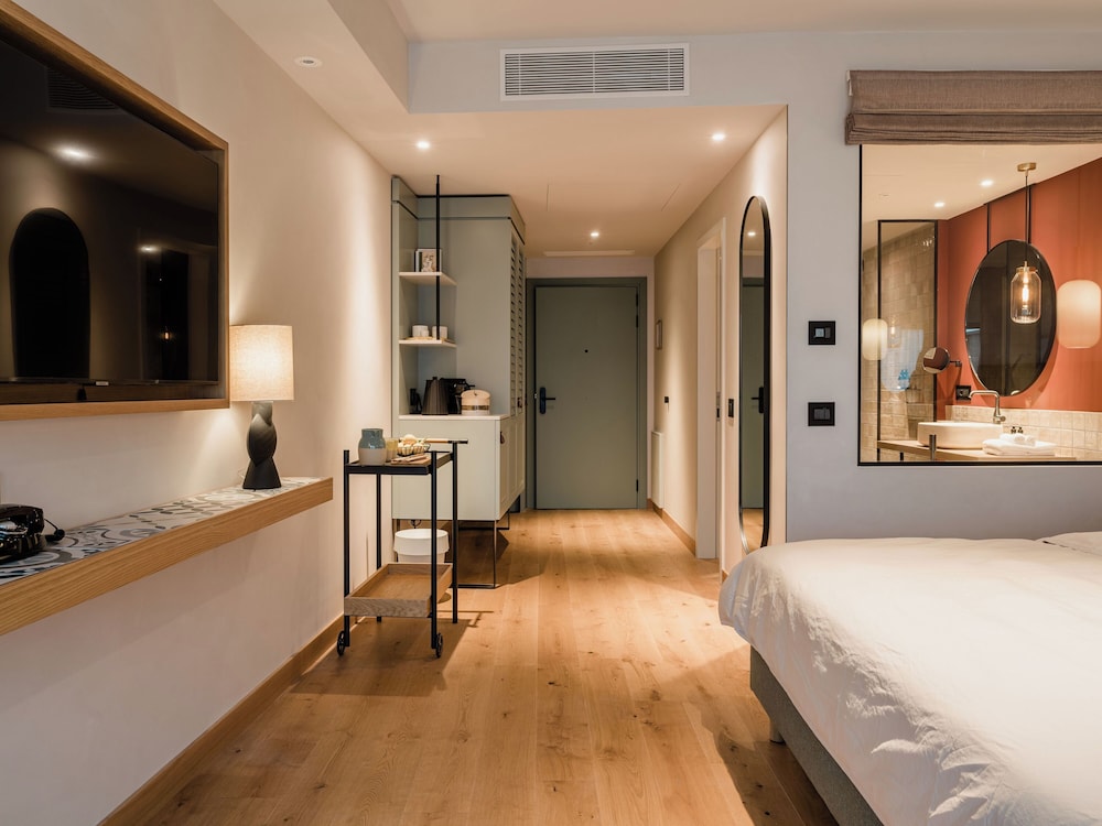 A-ROSA Gardasee — Hotel rooms in Salo, Lombardy