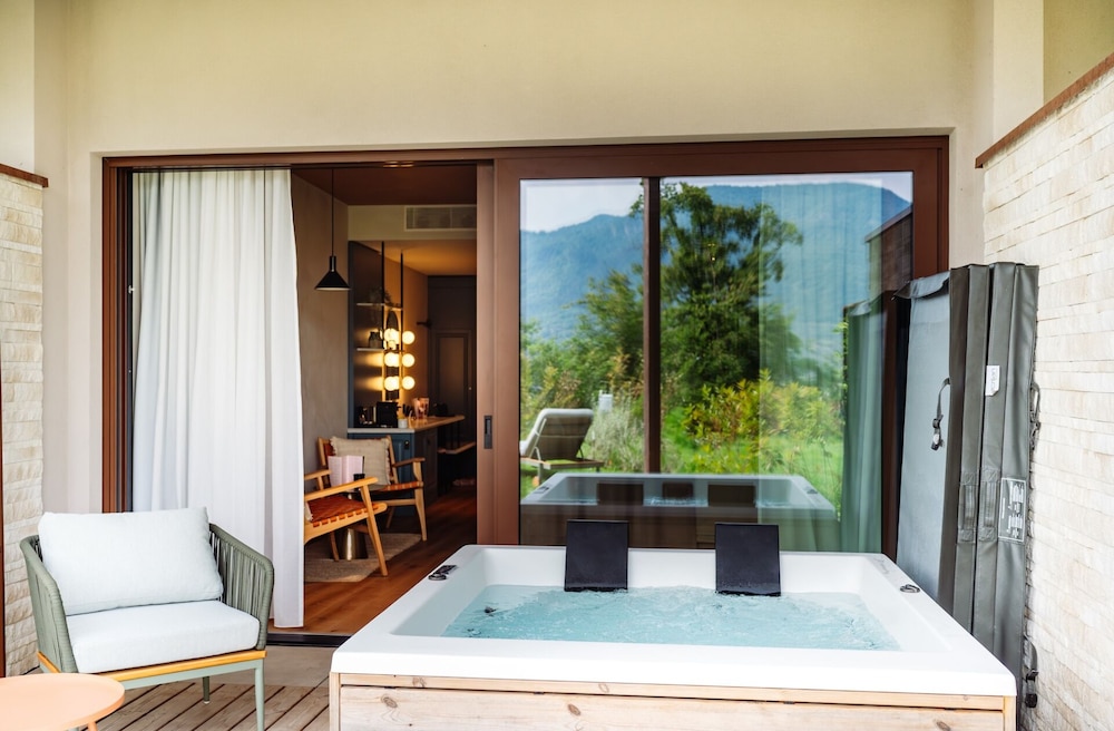 A-ROSA Gardasee — Hotel rooms in Salo, Lombardy
