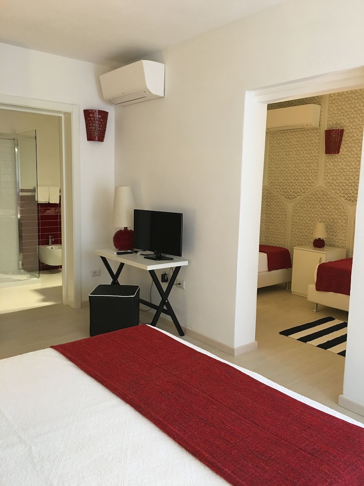 Cala Rosa Club Hotel — Hotel rooms in Stintino, Sardinia